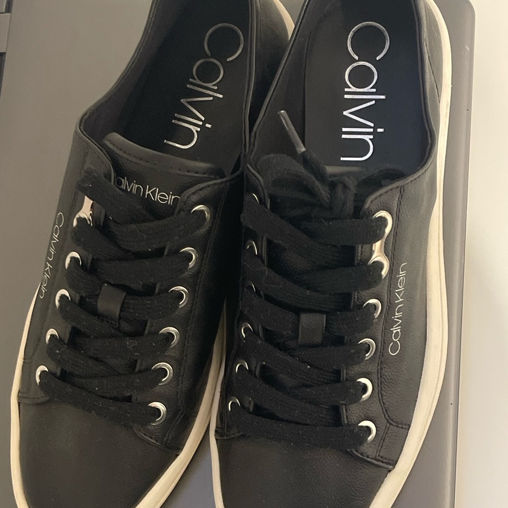 Calvin Klein Men's Black and White Sneakers